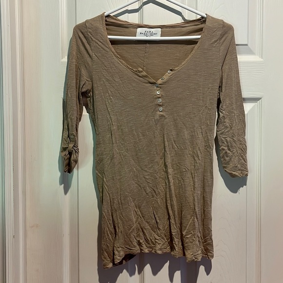 Zara basic long sleeve Henley - Picture 1 of 3